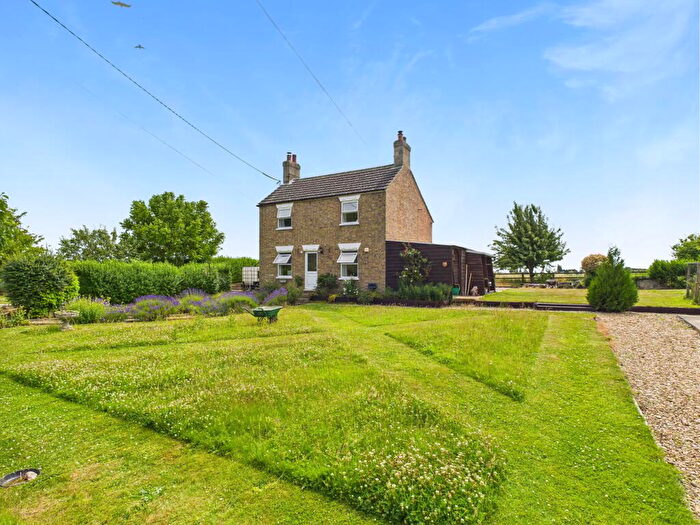 3 Bedroom Cottage For Sale In Mumbys Drove, Three Holes, Wisbech, PE14