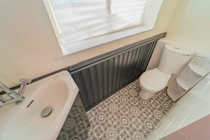 4 Bedroom House To Rent In Swarthmore Road, Birmingham, B29