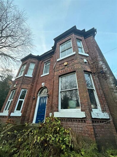 1 Bedroom Apartment To Rent In Edge Lane, Chorlton, Manchester, M21