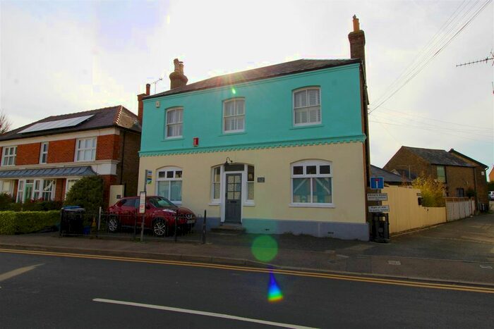 2 Bedroom Flat To Rent In High Street, Eastry, Sandwich, CT13