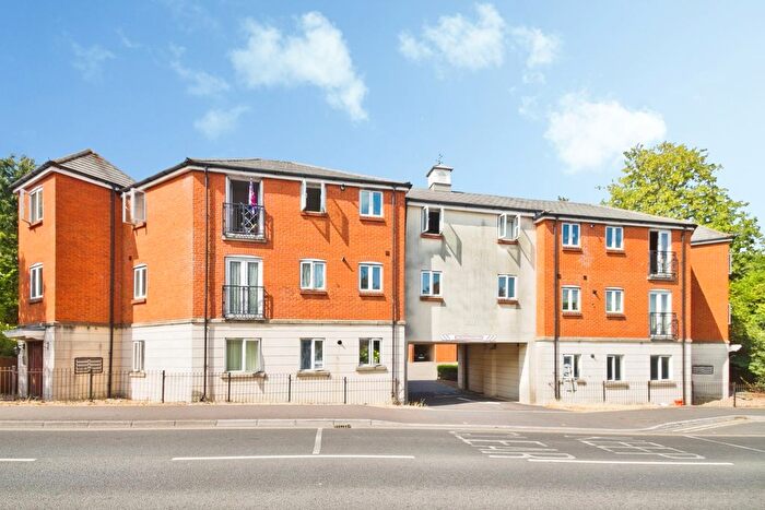 1 Bedroom Flat For Sale In Preston Road, Yeovil, Somerset, BA21