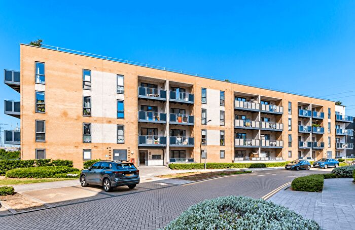 2 Bedroom Flat To Rent In Flat Dalton House, , Barking, IG11