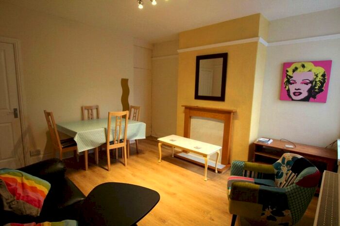 3 Bedroom Terraced House To Rent In Ambrose Street, Bangor, LL57