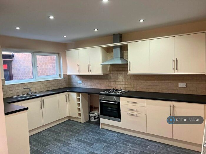2 Bedroom Terraced House To Rent In Lawrence Close, Flanderwell, Rotherham, S66