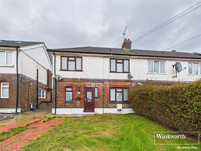 3 Bedroom End Of Terrace House For Sale In Sturgess Avenue, Hendon, NW4