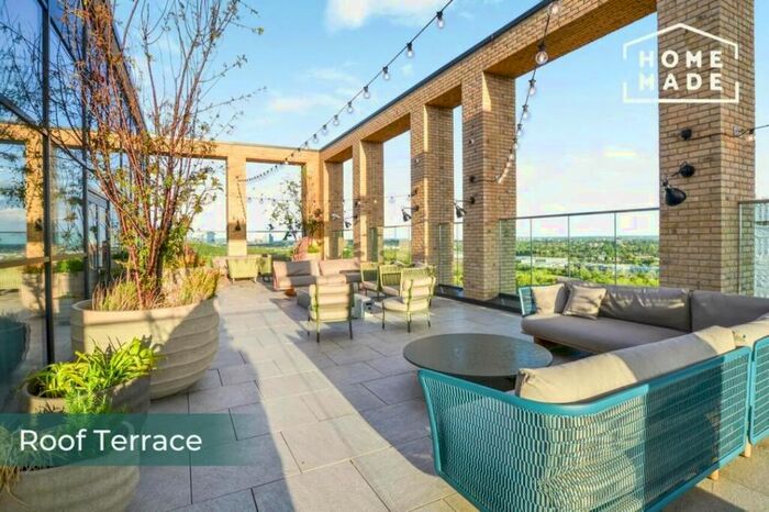 Studio To Rent In Greenford Quay, Greenford, UB6