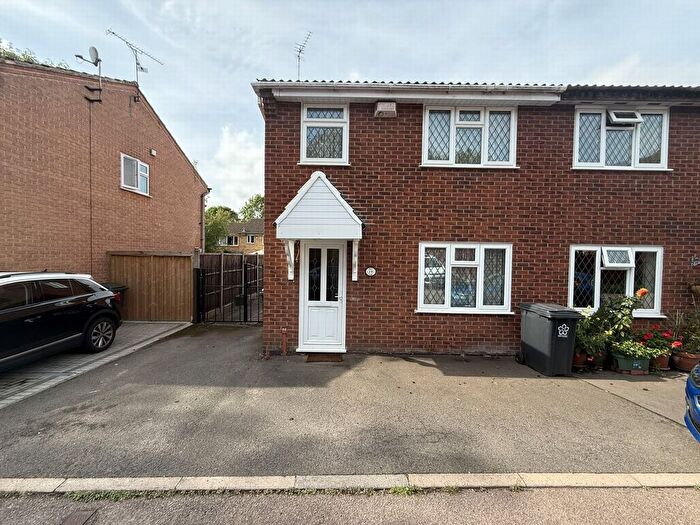 3 Bedroom Semi-Detached House To Rent In Ellwood Close, Leicester, LE5
