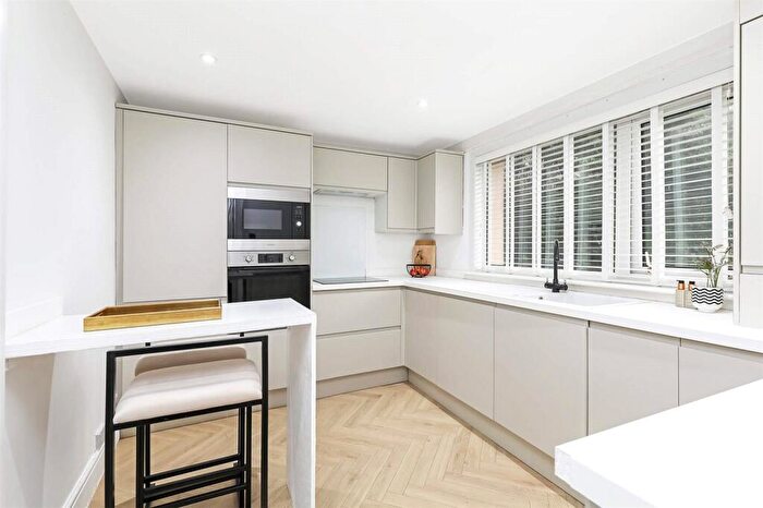 3 Bedroom Terraced House For Sale In Macbeth, East Kilbride, Glasgow, South Lanarkshire, G74