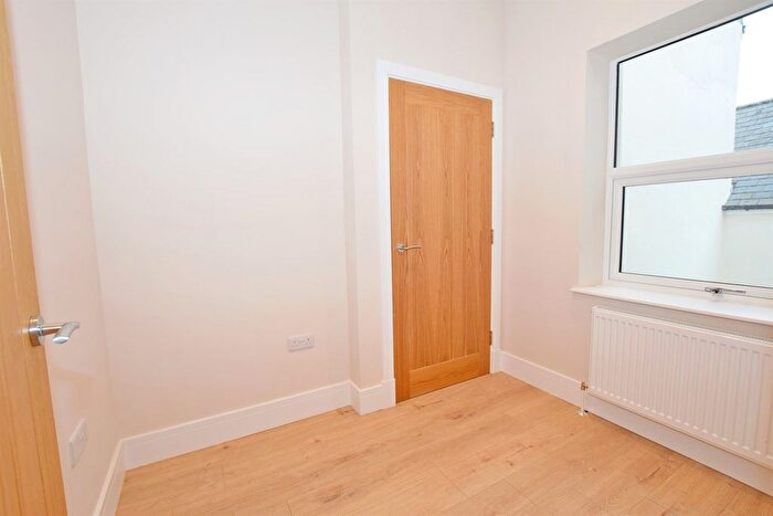 1 Bedroom Flat To Rent In Flat /Salisbury House, The Steyne, Bognor Regis, West Sussex, PO21