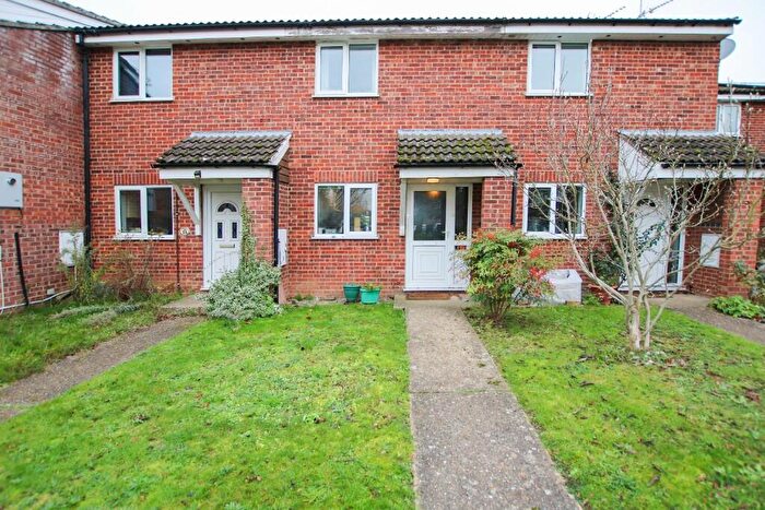 2 Bedroom Terraced House To Rent In Marigold Drive, IP28