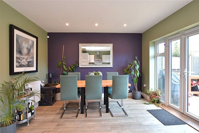 4 Bedroom Detached House For Sale In Archer Close, Coopersale, Essex, CM16