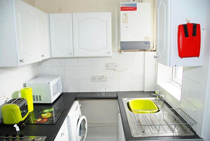 3 Bedroom Terraced House To Rent In School Road, Crookes, S10