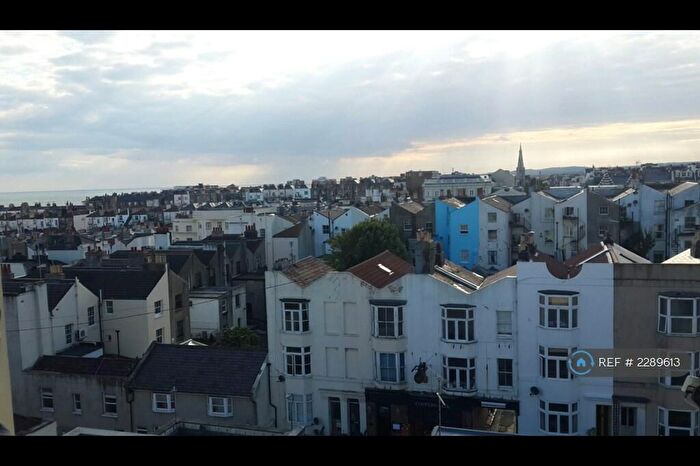 Studio To Rent In Brunswick Place, Brighton, BN3