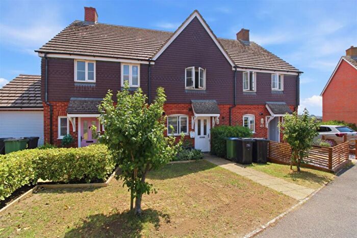 2 Bedroom Terraced House For Sale In Coxwell Close, Seaford, BN25