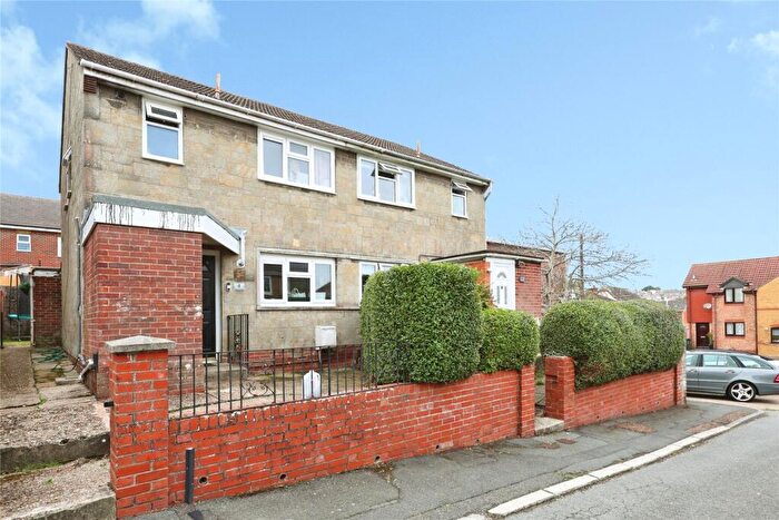 3 Bedroom Semi-Detached House For Sale In Kent Street, Ryde, Isle Of Wight, PO33