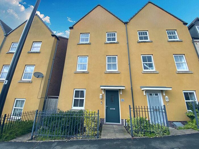 3 Bedroom Terraced House For Sale In Brights Road, Nuneaton, CV10