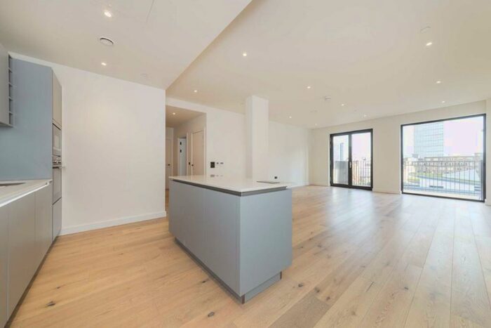 2 Bedroom Flat To Rent In Golden Lane, Clerkenwell, EC1Y