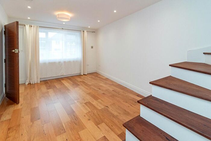 2 Bedroom End Of Terrace House To Rent In Manor Park Gardens, Edgware, HA8