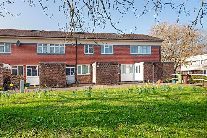 4 Bedroom Terraced House For Sale In Daimler Way, Wallington, SM6