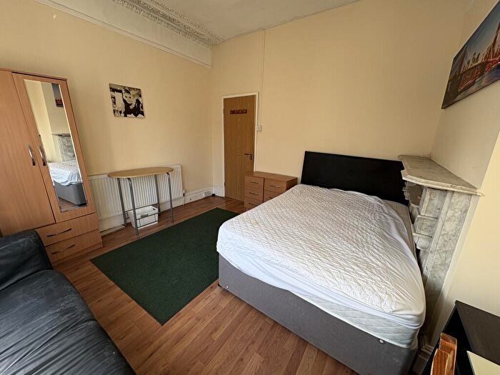 5 Bedroom House To Rent In Stapelton Road, Bristol, BS5