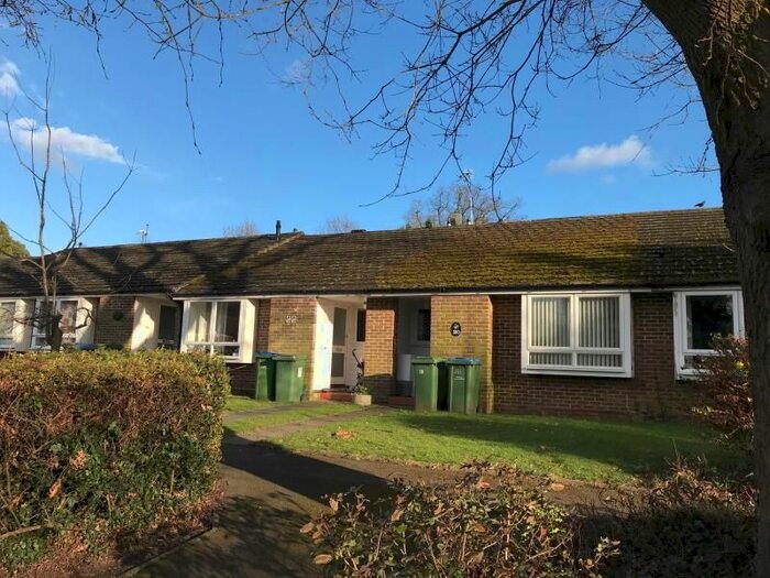 2 Bedroom Bungalow To Rent In Marlborough Drive, Weybridge, Surrey, KT13