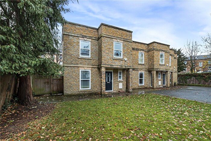 5 Bedroom Detached House For Sale In Esther Mews, Bromley, BR1