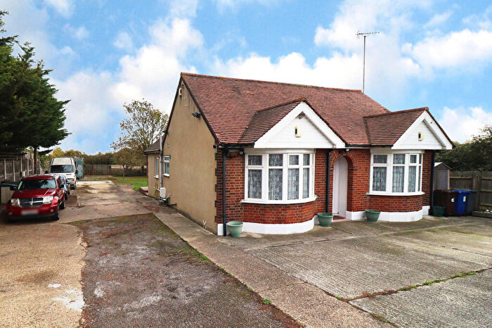 3 Bedroom Bungalow For Sale In Southend Road, Fobbing, Stanford-le-Hope, Essex, SS17
