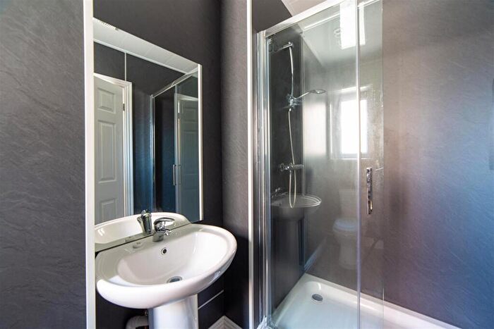 Studio To Rent In £pppw - Osborne Terrace, Jesmond, NE2