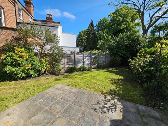 3 Bedroom Flat To Rent In Cromwell Place, Highgate, N6