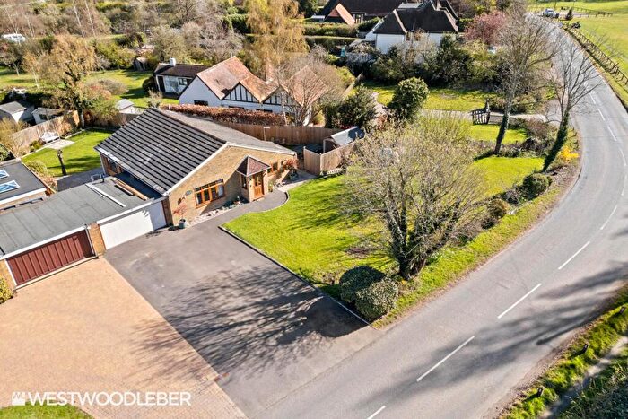 3 Bedroom Detached Bungalow For Sale In Brickendon Green, Brickendon, Hertford, SG13