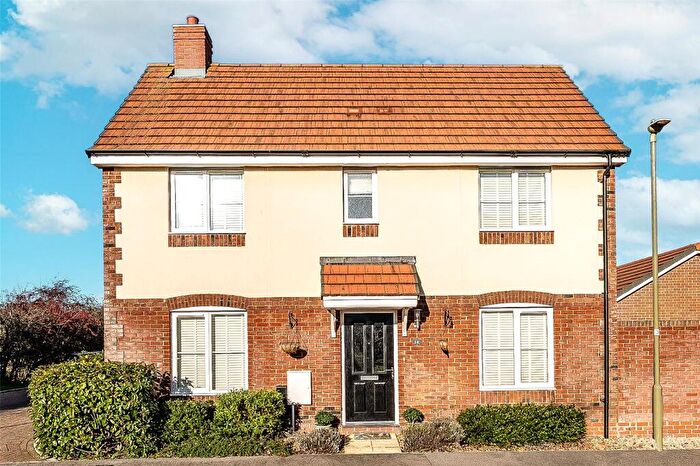 3 Bedroom Detached House For Sale In Buzzard Rise, Didcot, Oxfordshire, OX11