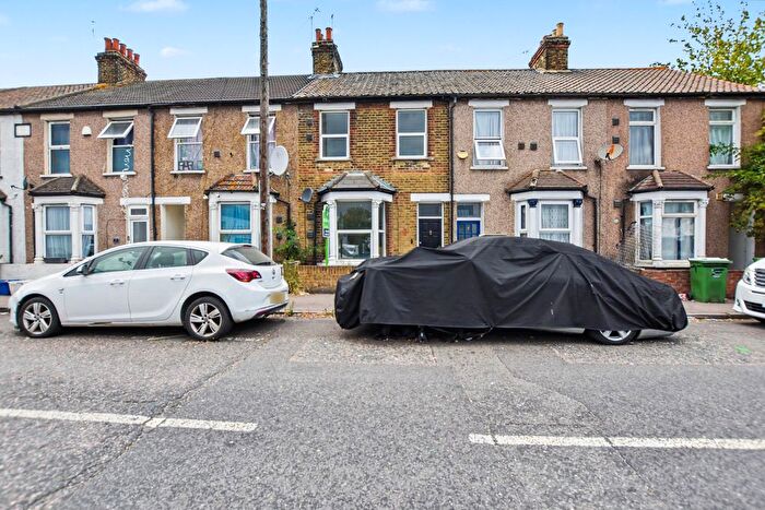 3 Bedroom Terraced House For Sale In Claytonville Terrace, Crabtree Manorway North, Belvedere, DA17