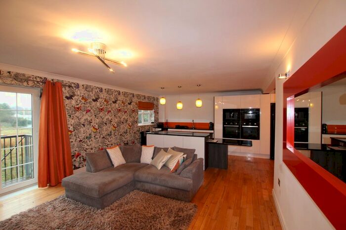 2 Bedroom Flat To Rent In Burns Court, Bamford, Rochdale OL11