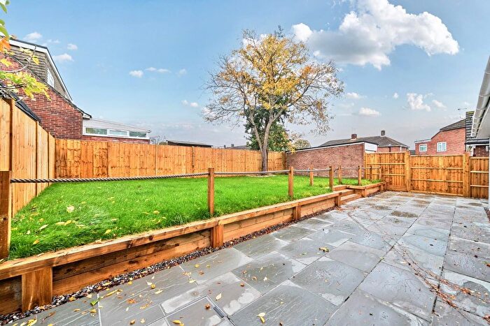 3 Bedroom Detached Bungalow For Sale In Catherington Lane, Catherington, PO8