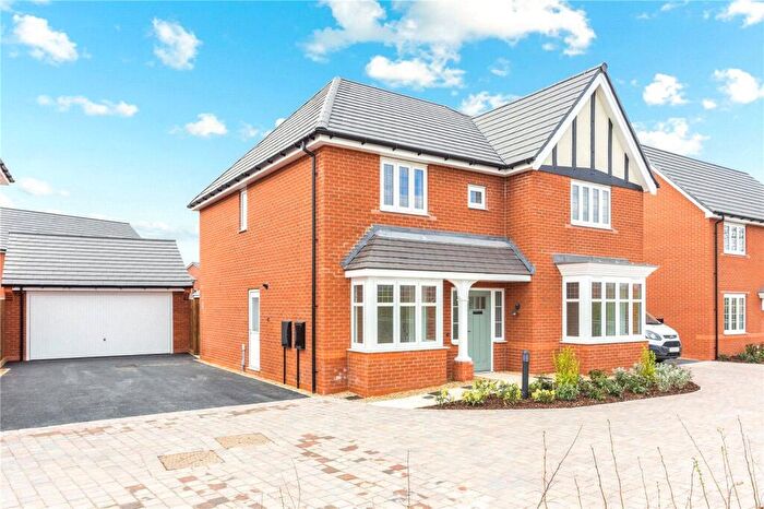 5 Bedroom Detached House For Sale In Violet Way, Holmes Chapel, Crewe, CW4