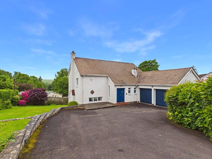 6 Bedroom Detached House For Sale In Friarsdene, Lanark, ML11