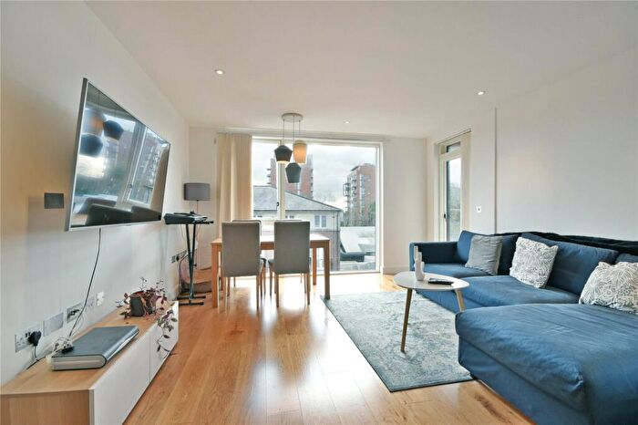 2 Bedroom Flat To Rent In Iverson Road, West Hampstead, NW6