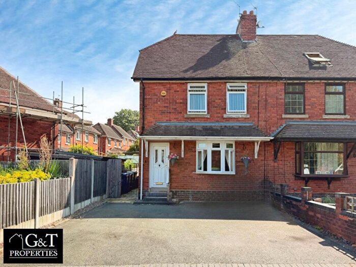 3 Bedroom Semi-Detached House For Sale In Springfield Avenue, Sedgley, DY3