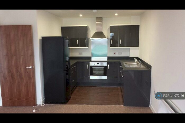 1 Bedroom Flat To Rent In Leslie Hitchcock House, Barking, IG11
