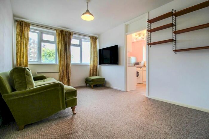 1 Bedroom Flat To Rent In Bakers Hill, London, E5