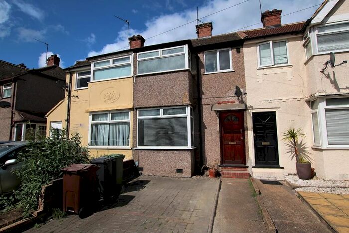 3 Bedroom Terraced House To Rent In New Road, Dagenham, Essex, RM10