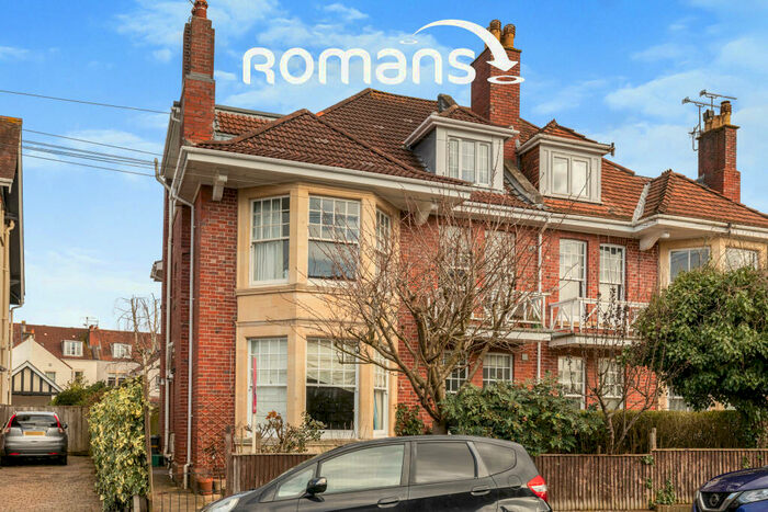 2 Bedroom Apartment To Rent In Downs Park West, Henleaze, BS6