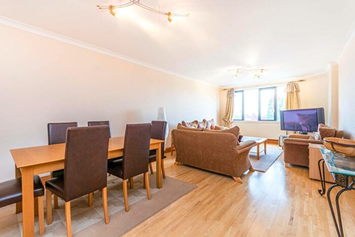 2 Bedroom Flat To Rent In Cavendish House, Wellington Road, St John's Wood, NW8