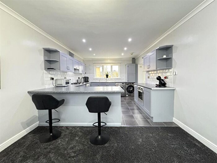3 Bedroom End Of Terrace House For Sale In Carmodale Avenue, Great Barr, Birmingham, B42