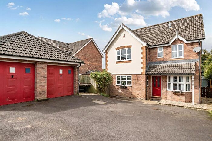 4 Bedroom Detached House For Sale In Hemlets Close, Bridport, DT6