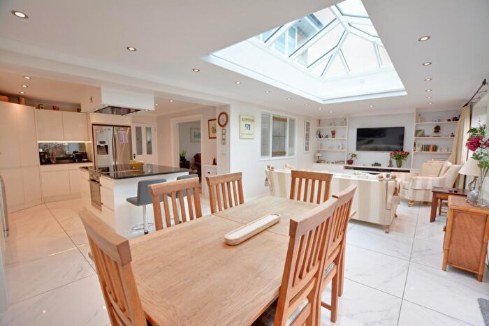 4 Bedroom Detached House For Sale In Grasslands, Smallfield, RH6