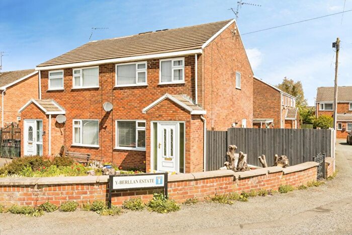 3 Bedroom Semi Detached House For Sale In Y Berllan, Coedpoeth, Wrexham, LL11
