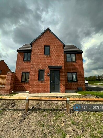3 Bedroom End Of Terrace House To Rent In Hyacinth Close, Salford, M6