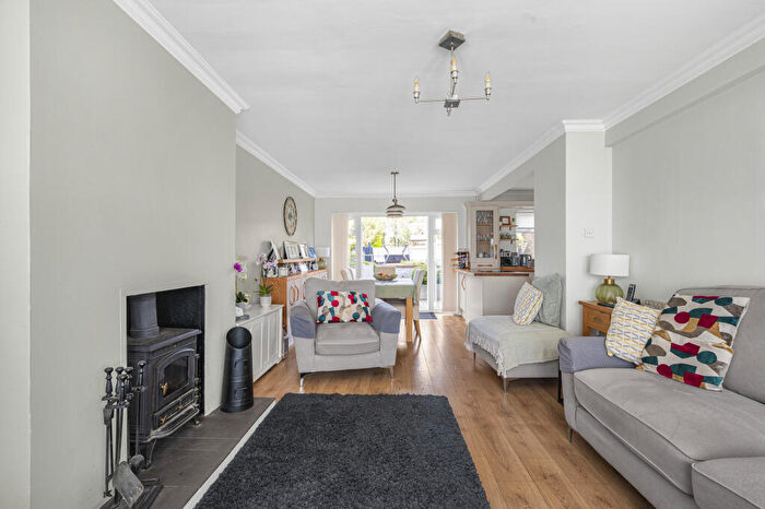 3 Bedroom End Of Terrace House For Sale In Brambletyne Avenue, Saltdean Brighton, East Sussex, BN2