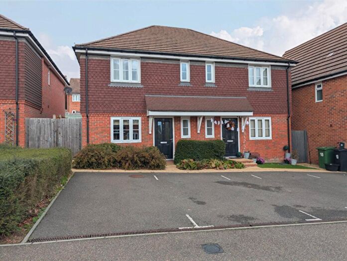 3 Bedroom Semi Detached House For Sale In Heighes Drive, Alton, Hampshire, GU34